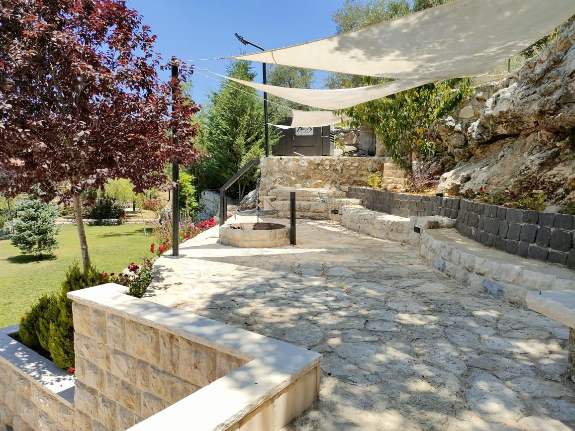 GMB186SZ - Triplex For Sale In Mechmech - تريبلكس للبيع في مشمش