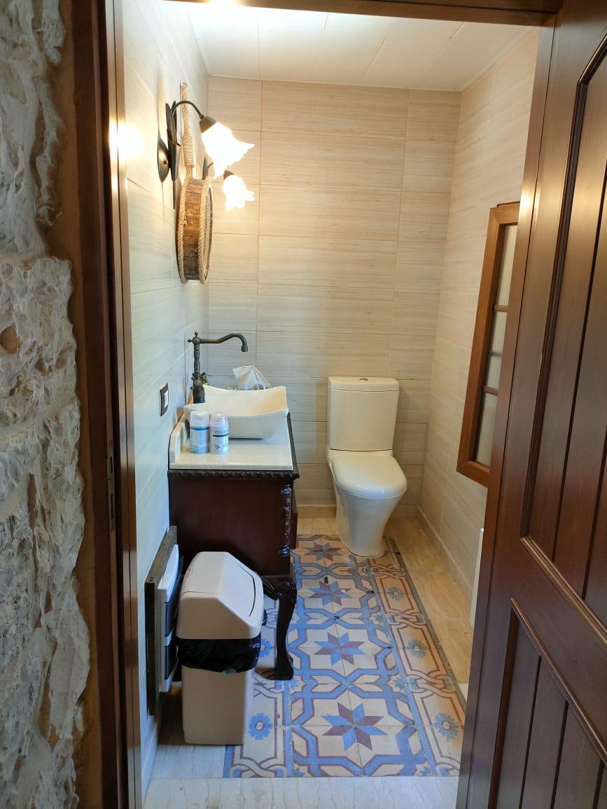 Triplex for sale in Meshmesh - منزل ثلاثي للبيع في مشمش GM132SZ