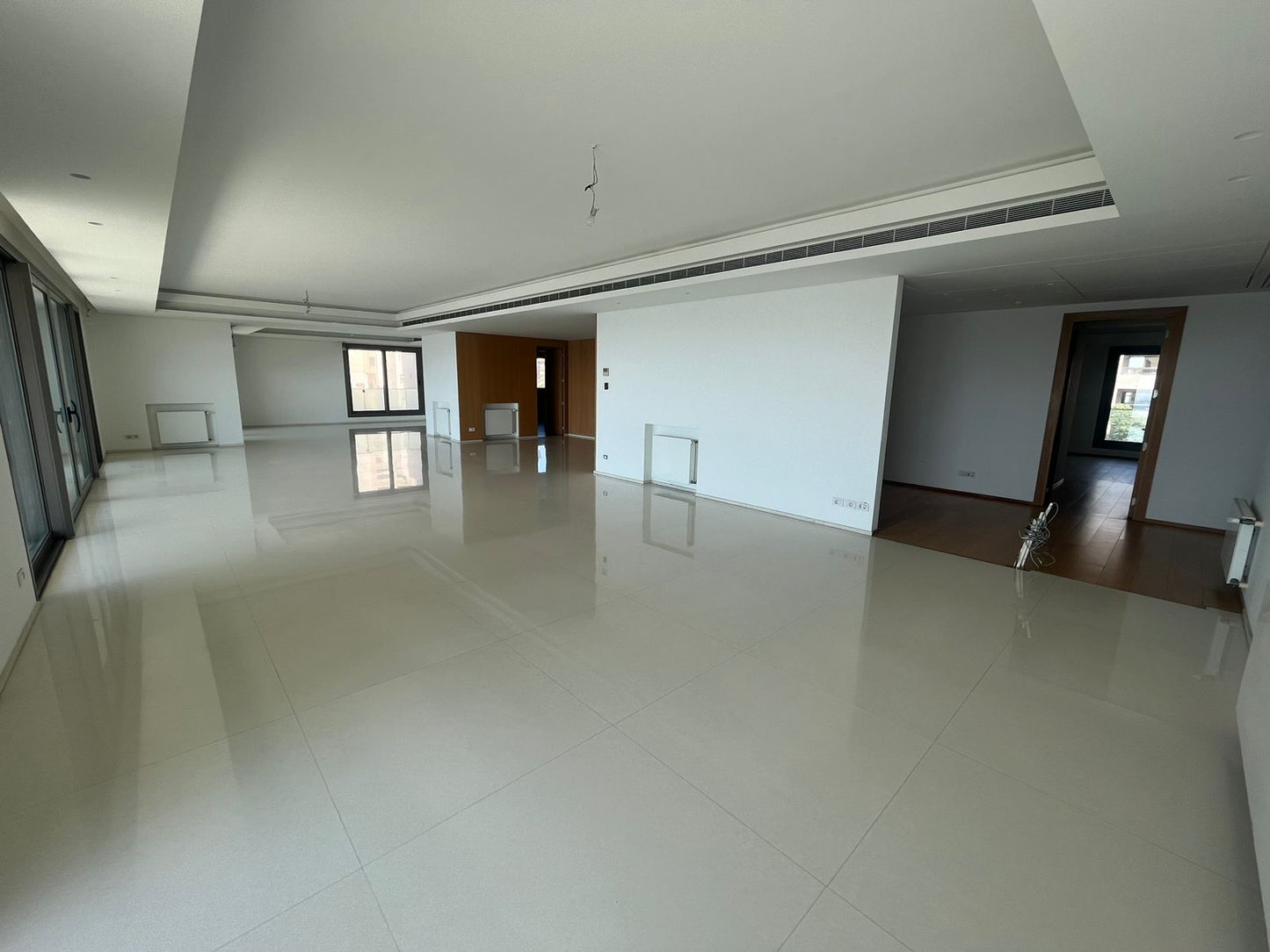 Apartment for sale in Rawcheh - شقة للبيع في الروشة GM106AY