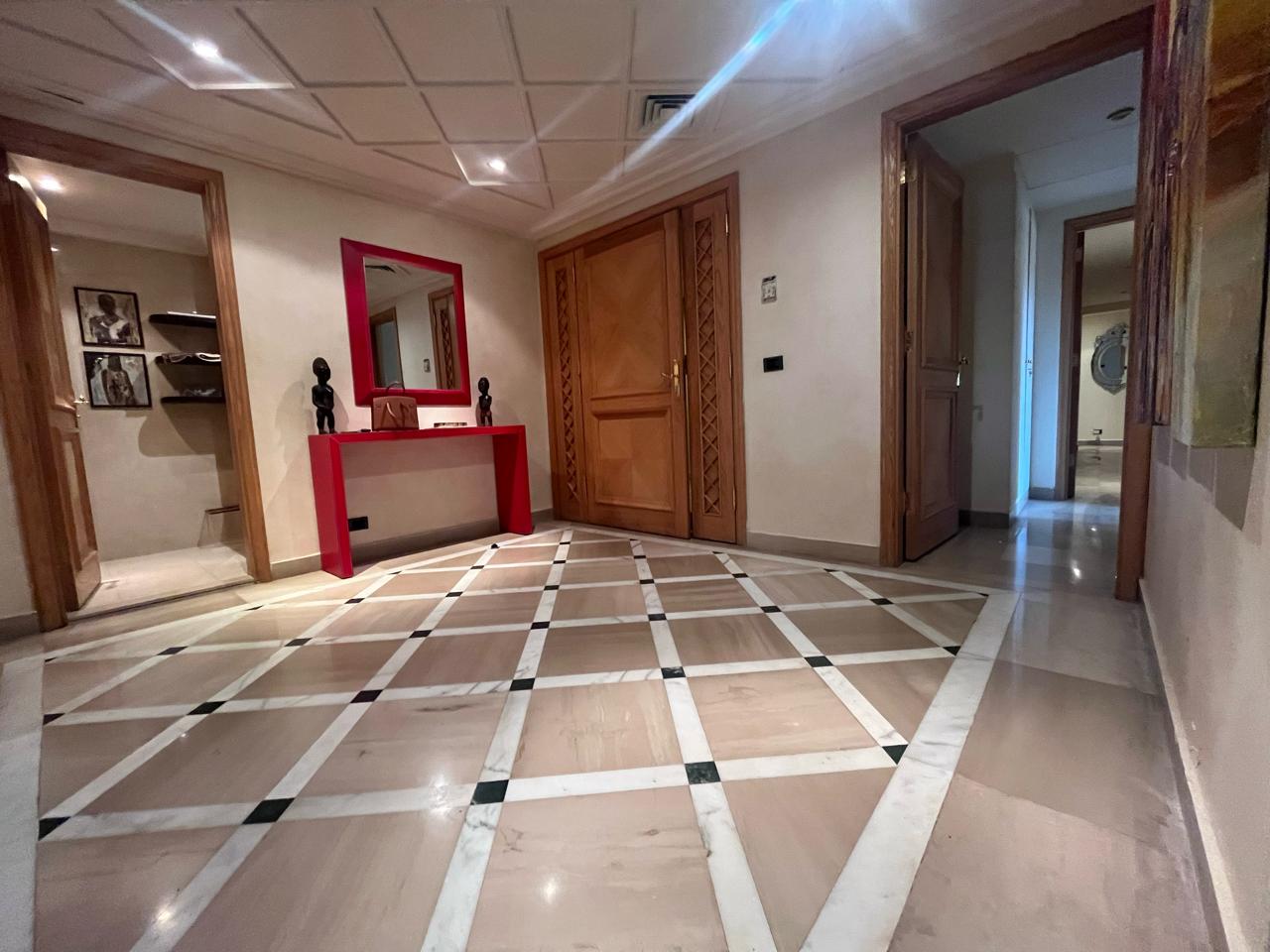 Apartment for sale in Manara - شقة للبيع في المنارة GM109AY