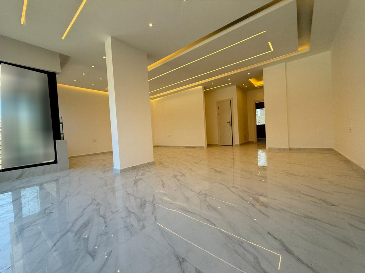 Apartment for sale in Rawcheh - شقة للبيع في الروشة GM112AY