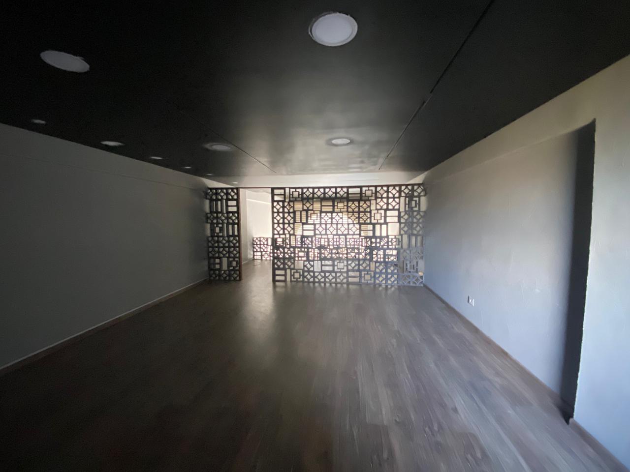 Shop For Rent In Jbeil - محل للإيجار في جبيل - GM142MM