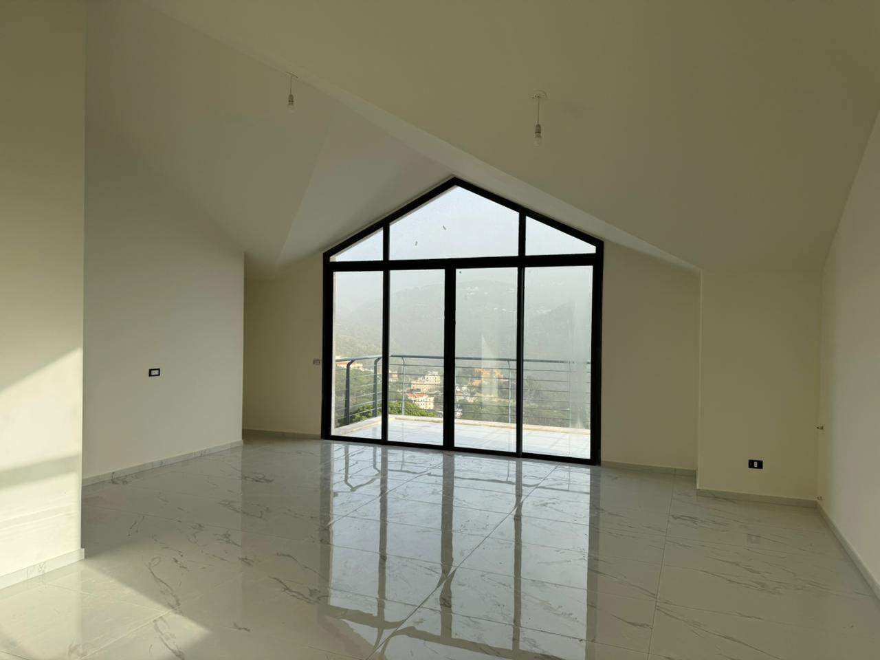 GMC439R Apartment for sale in Qonabet Baabdat - شقة للبيع