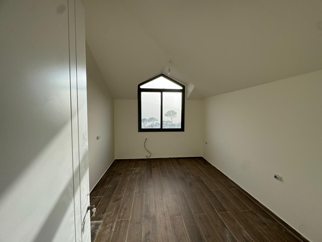 GMC439R Apartment for sale in Qonabet Baabdat - شقة للبيع