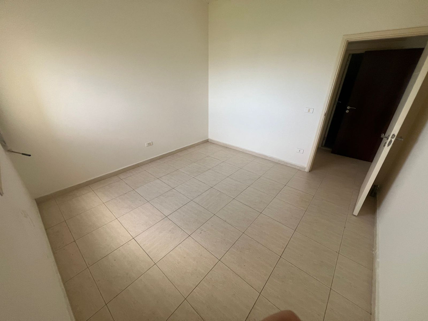 GMK126EN Apartment for sale in Bouar - شقة للبيع في البوار
