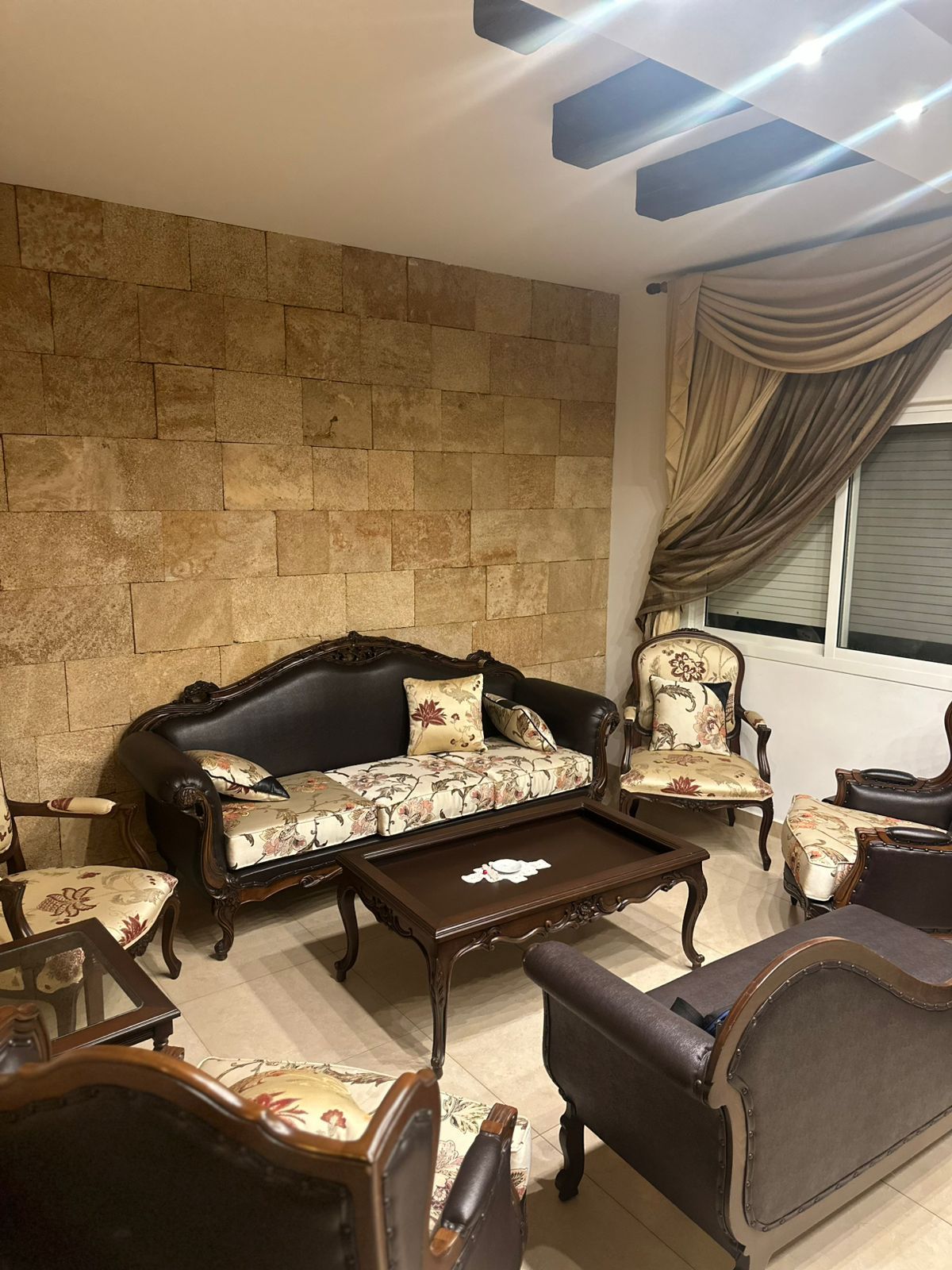 GMB139JC - Apartment For Sale In Blat - شقة للبيع في بلاط