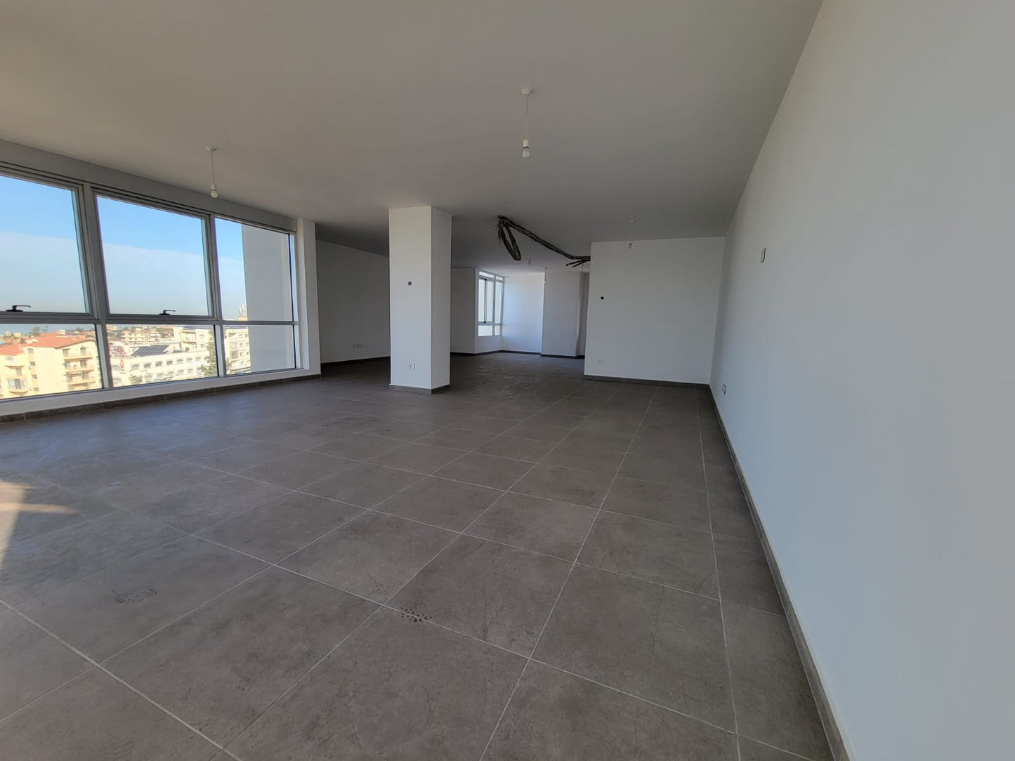 GMB131CD - Office For Rent In Jbeil - مكتب للإيجار في جبيل