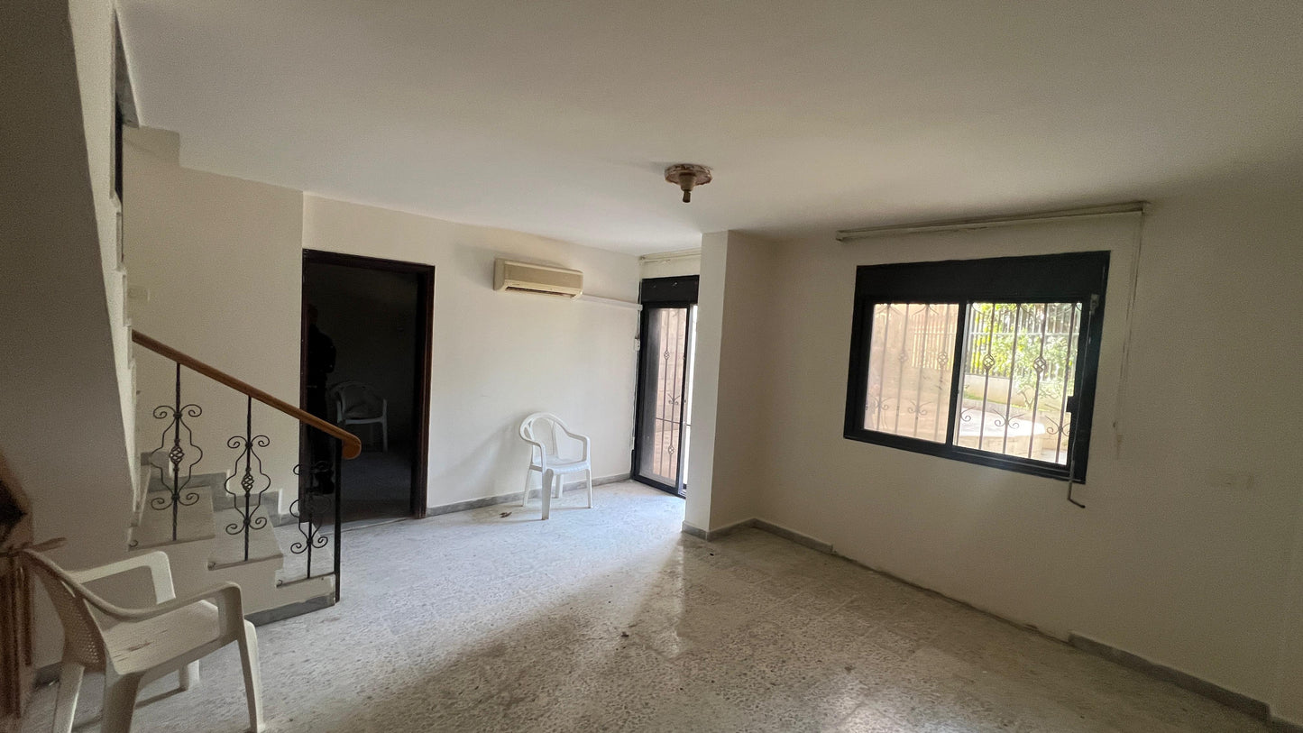 GMB105JS - Duplex For Sale In Blat - شقة دوبلكس للبيع في بلاط