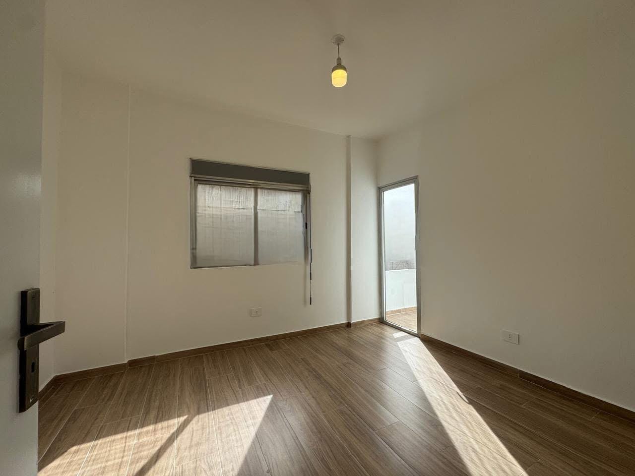 GMK232SS - Apartment For Sale In Ballouneh - شقة للبيع في بلونة