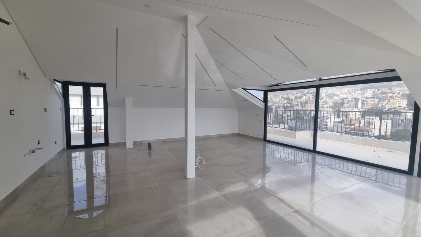 GMC236MAN Apartment for sale in Awkar - شقة للبيع في عوكر