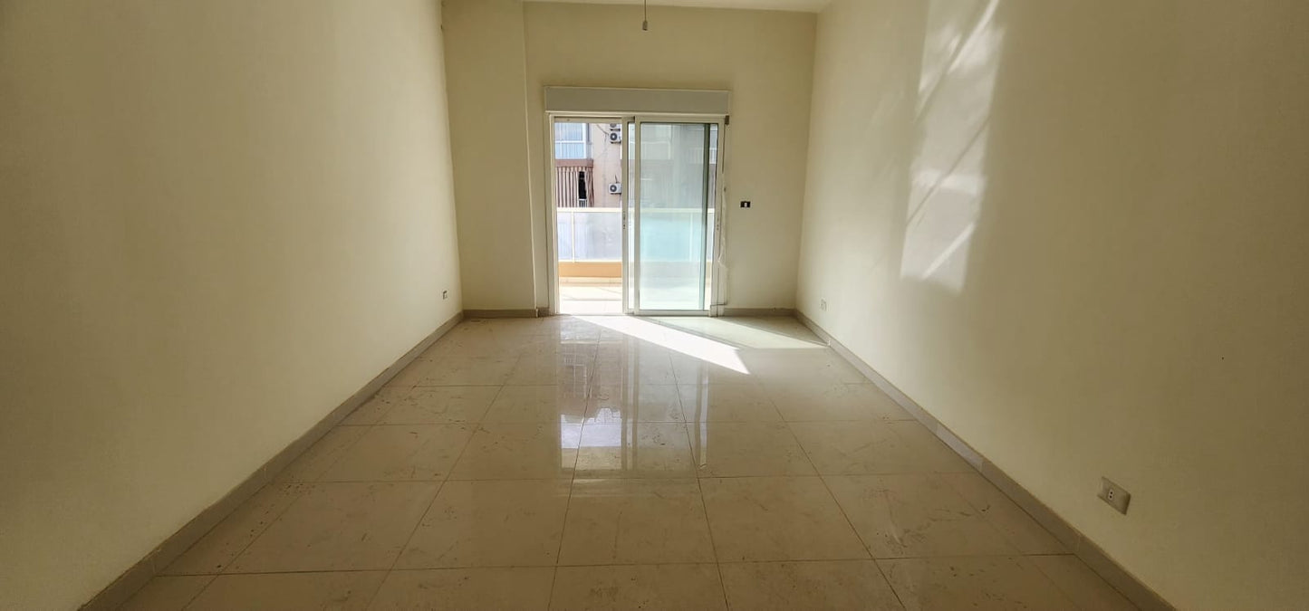 GMC236AJ Apartment for sale in Sabtieh - شقة للبيع في السبتية