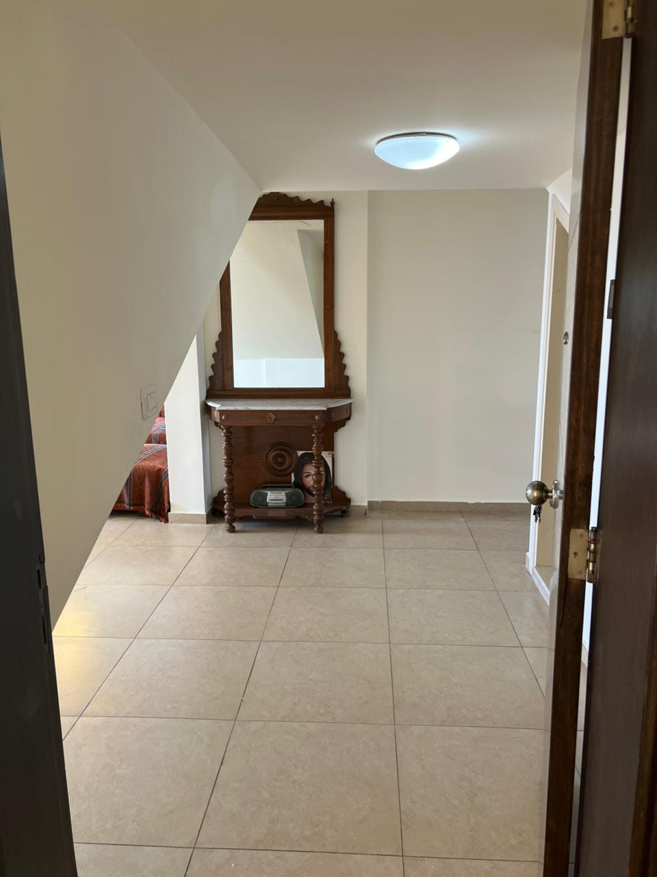 GMB122EC - Roof For Rent In Gherfin - روف للإيجار في غرفين