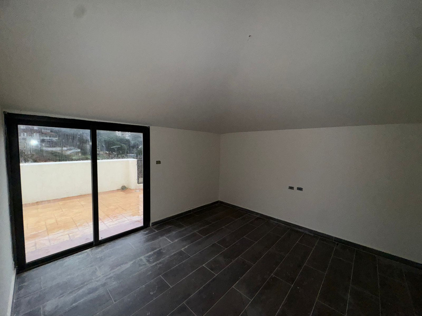 GMC463R Rooftop for sale in Mar Chaaya - روف للبيع في مار شعيا