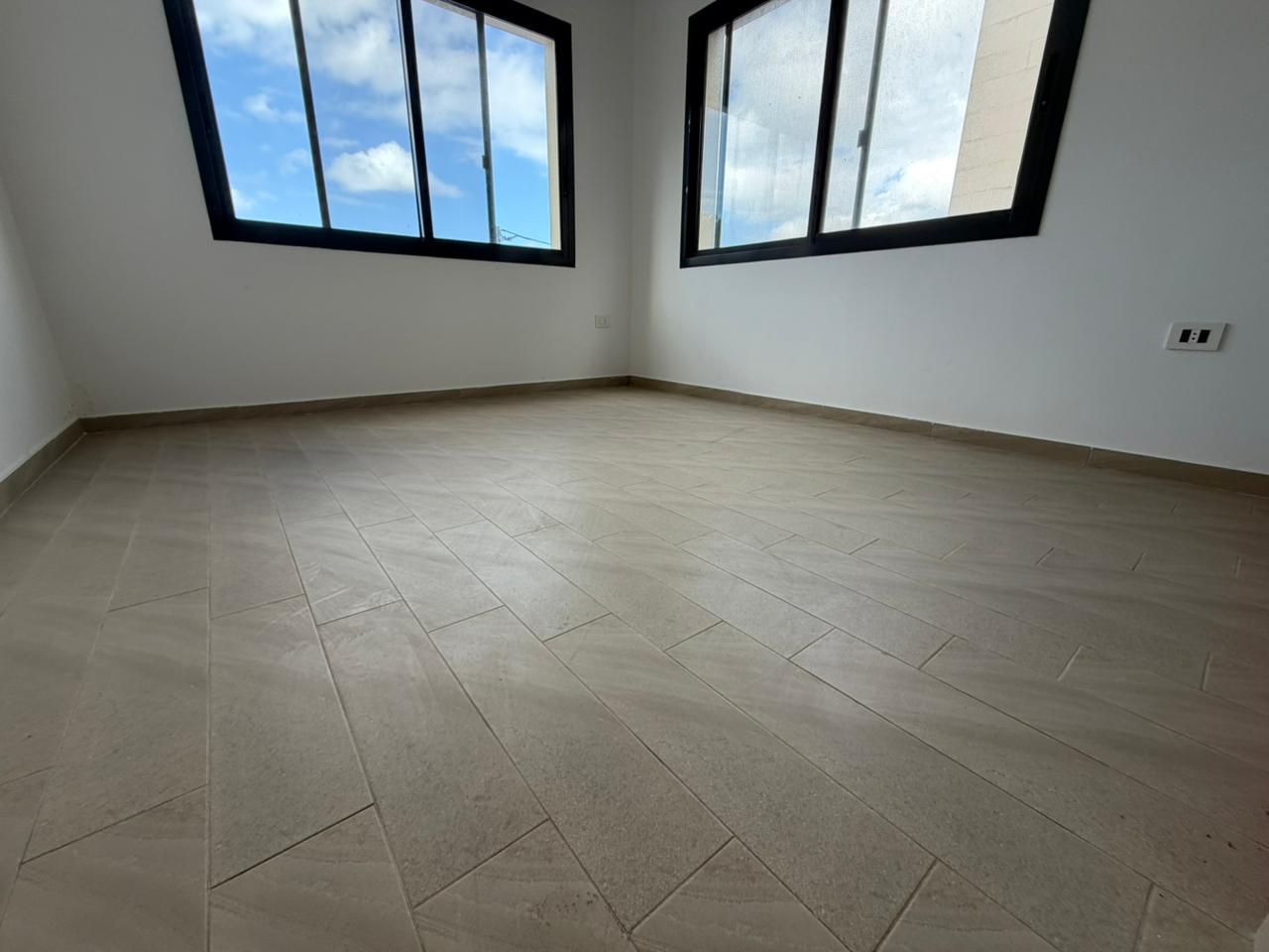 GMB141JC - Apartment For Sale In Blat - شقة للبيع في بلاط