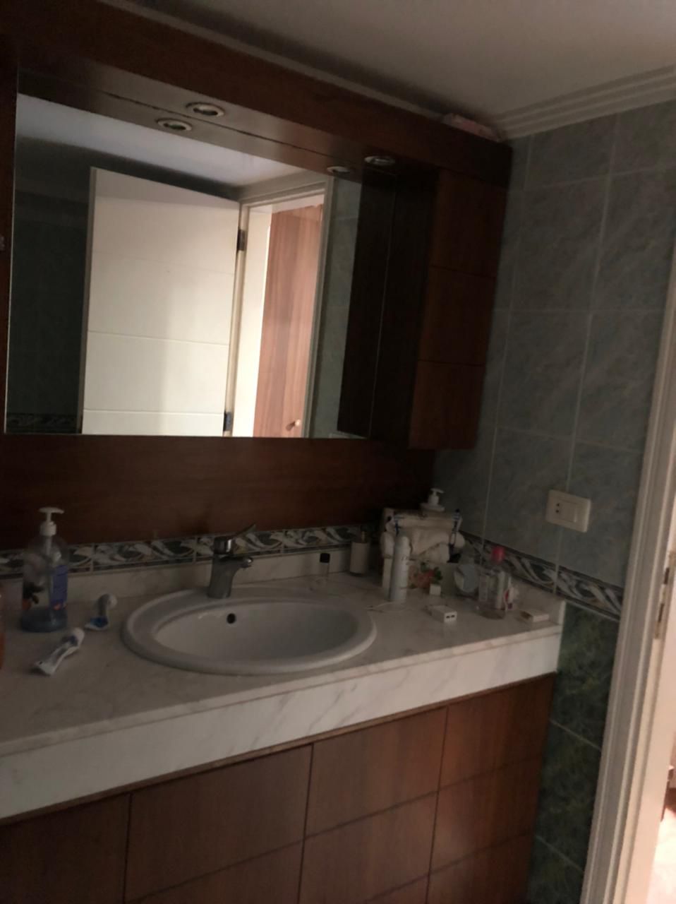 GMB111JS - Apartment For Sale In Blat - شقة للبيع في بلاط