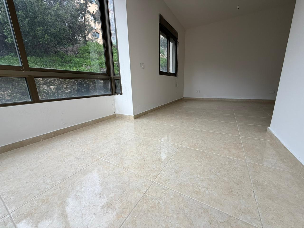 GMB147JC - Apartment For Sale In Mastita - شقة للبيع في مستيتا