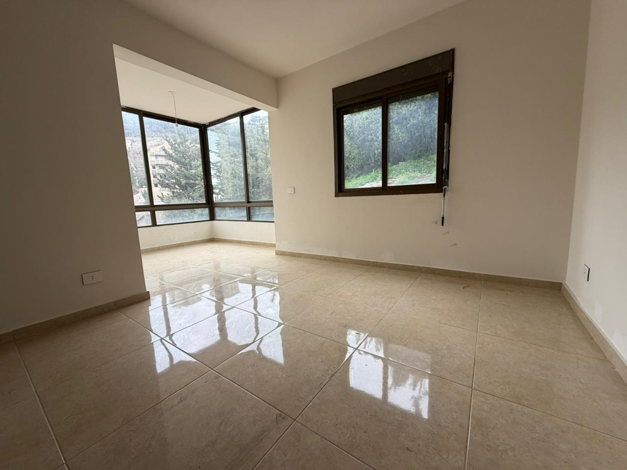 GMB147JC - Apartment For Sale In Mastita - شقة للبيع في مستيتا