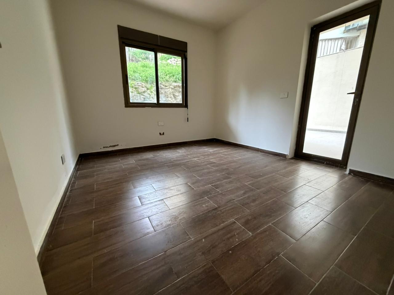 GMB147JC - Apartment For Sale In Mastita - شقة للبيع في مستيتا