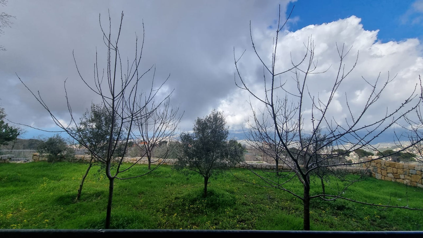 GMC244MAN Apartment for sale in Bikfaya - شقة للبيع في بكفيا