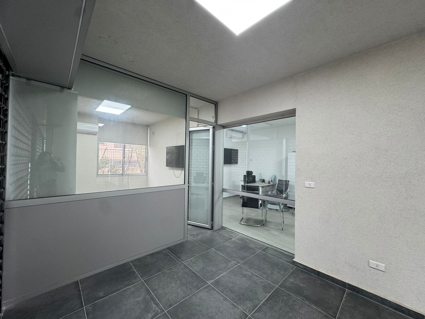 GMC470R Shop for rent in Naccache - محل للإيجار في النقاش