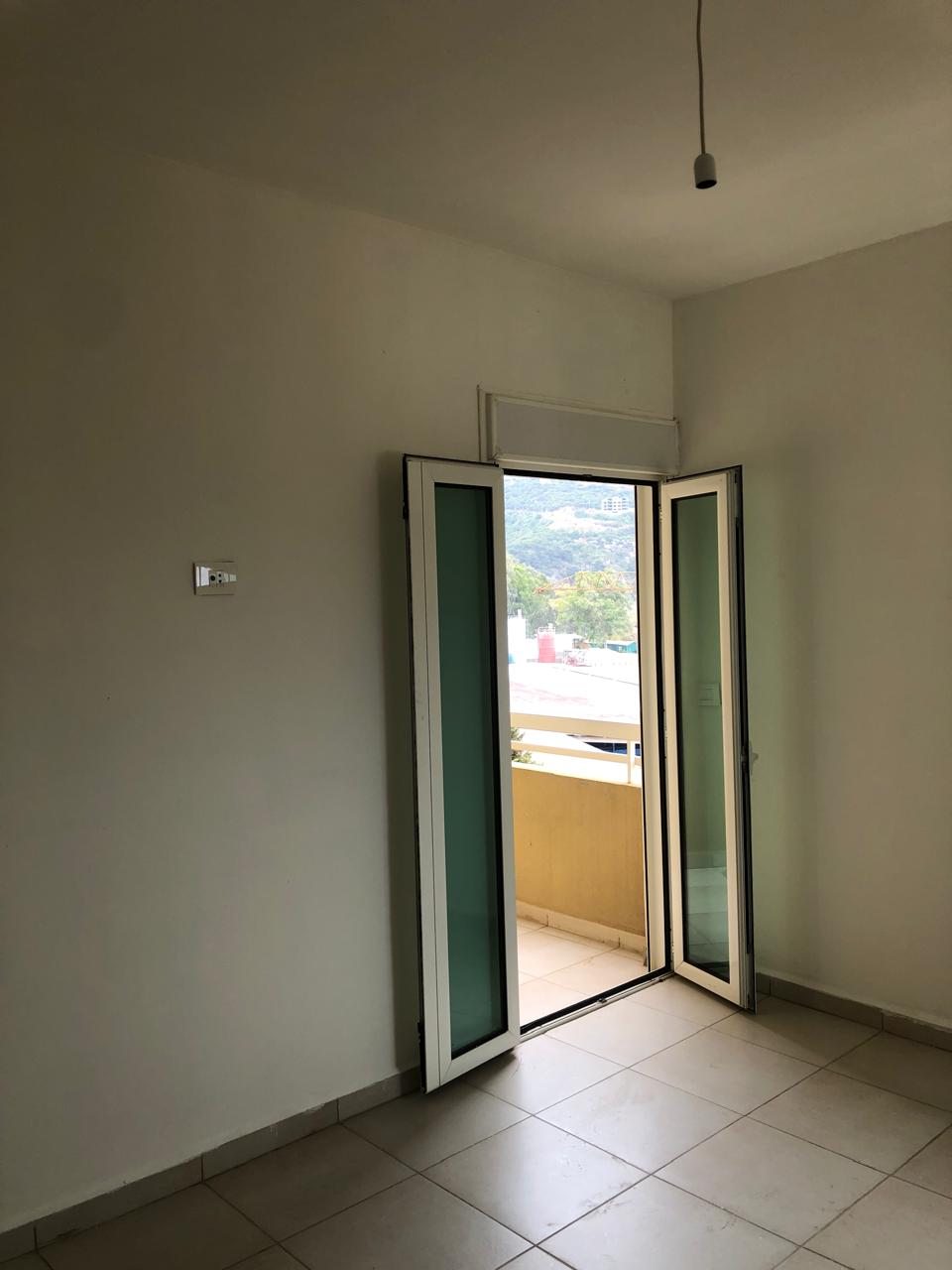 GMK134RA Apartment For Rent In Nahr Ibrahim شقة للإيجار في نهر إبراهيم