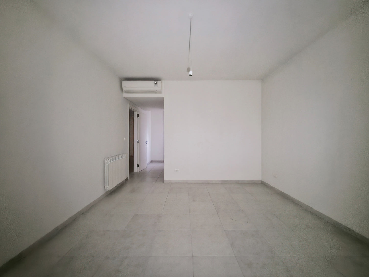 GMC162LG Apartment for sale in Achrafieh - شقة للبيع في الأشرفية