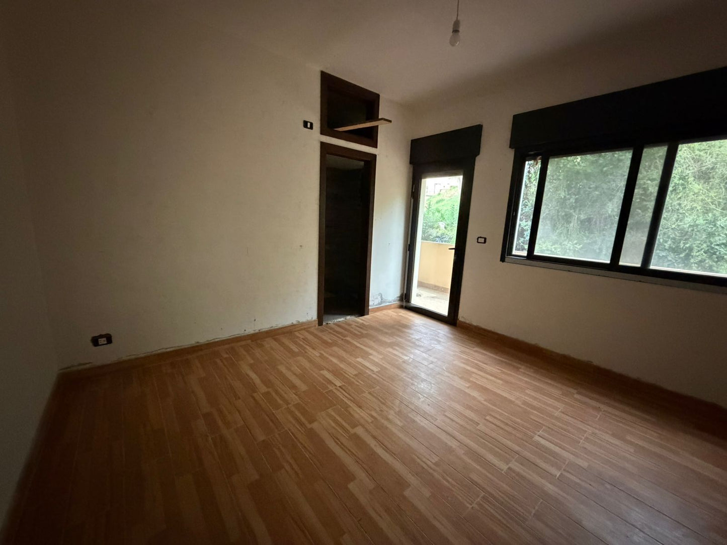 GMK140EN Apartment for sale in Safra - شقة للبيع في الصفرا