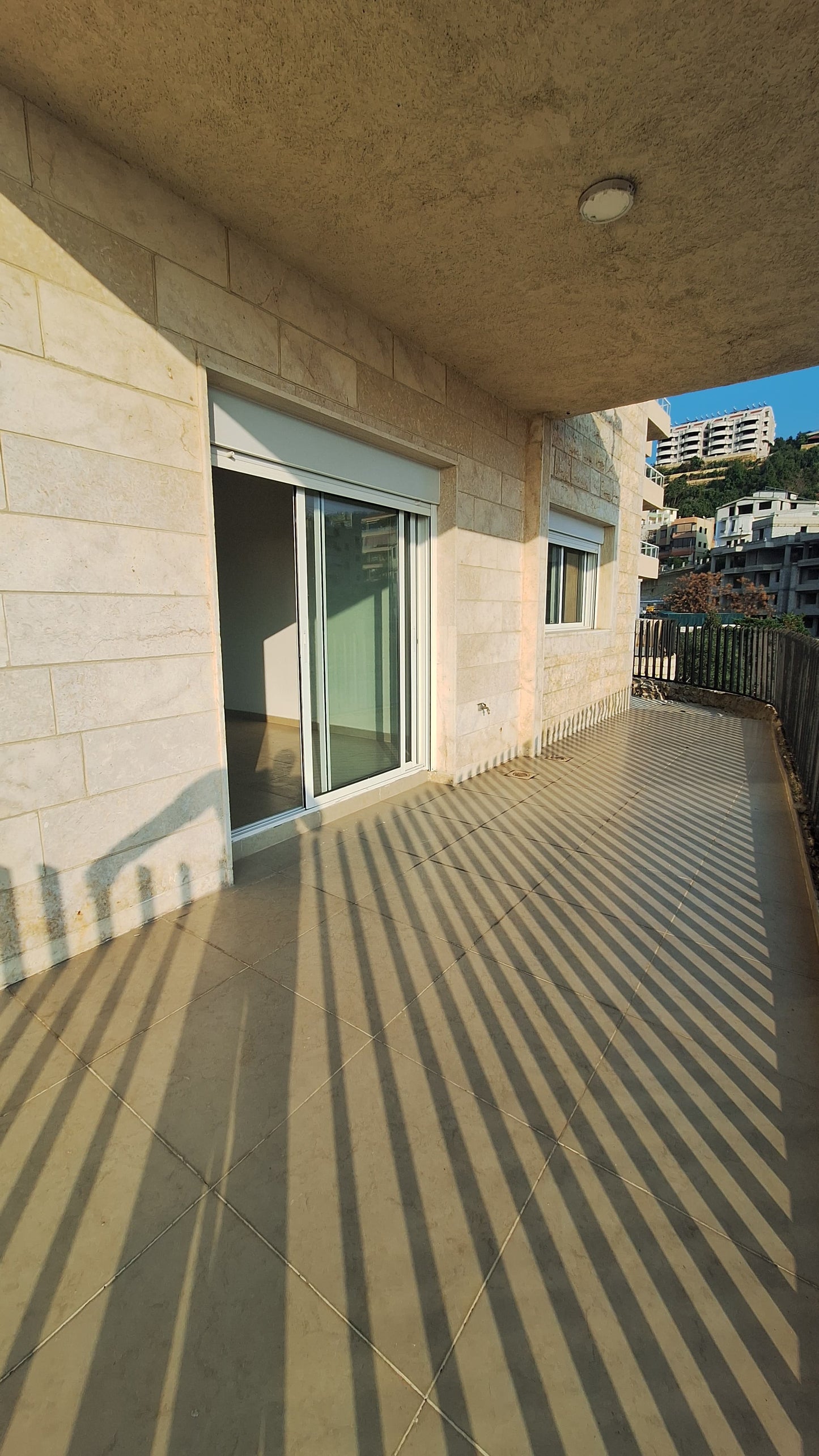 Apartment for sale in Nahr Ibrahim - شقة للبيع في نهر إبراهيم