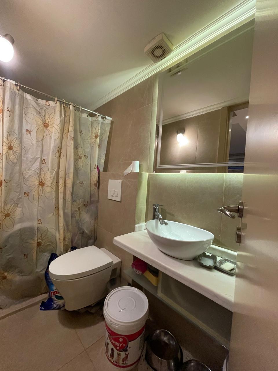 Apartment for sale in ballouneh - شقة للبيع في بلونه