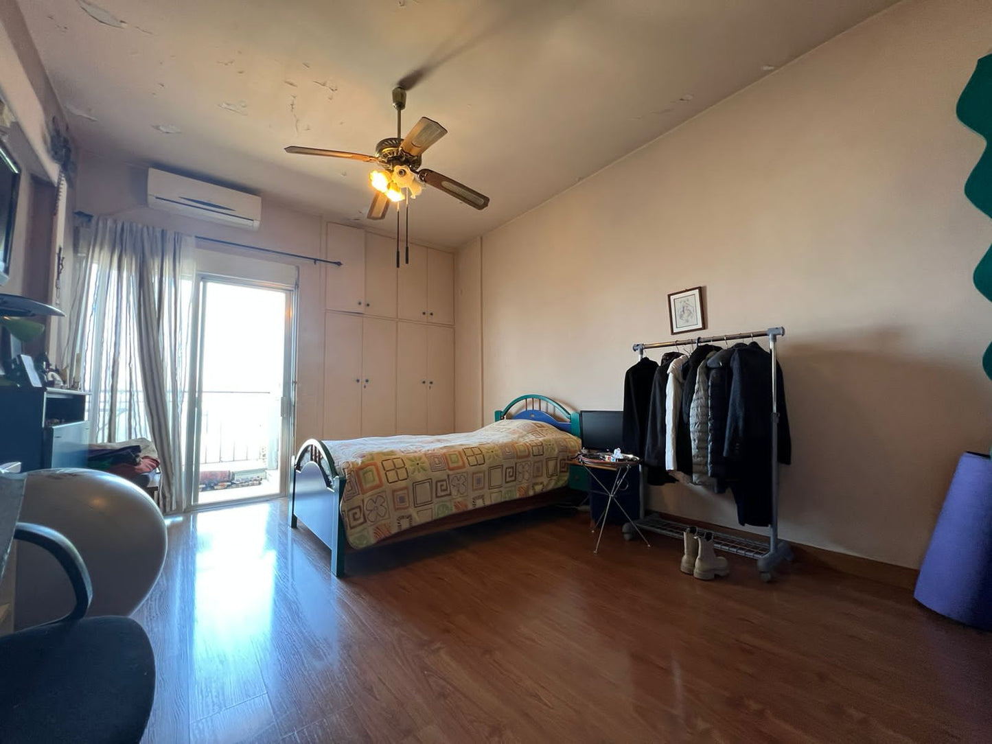 Apartment for sale in Ballouneh - شقة للبيع في بلونة