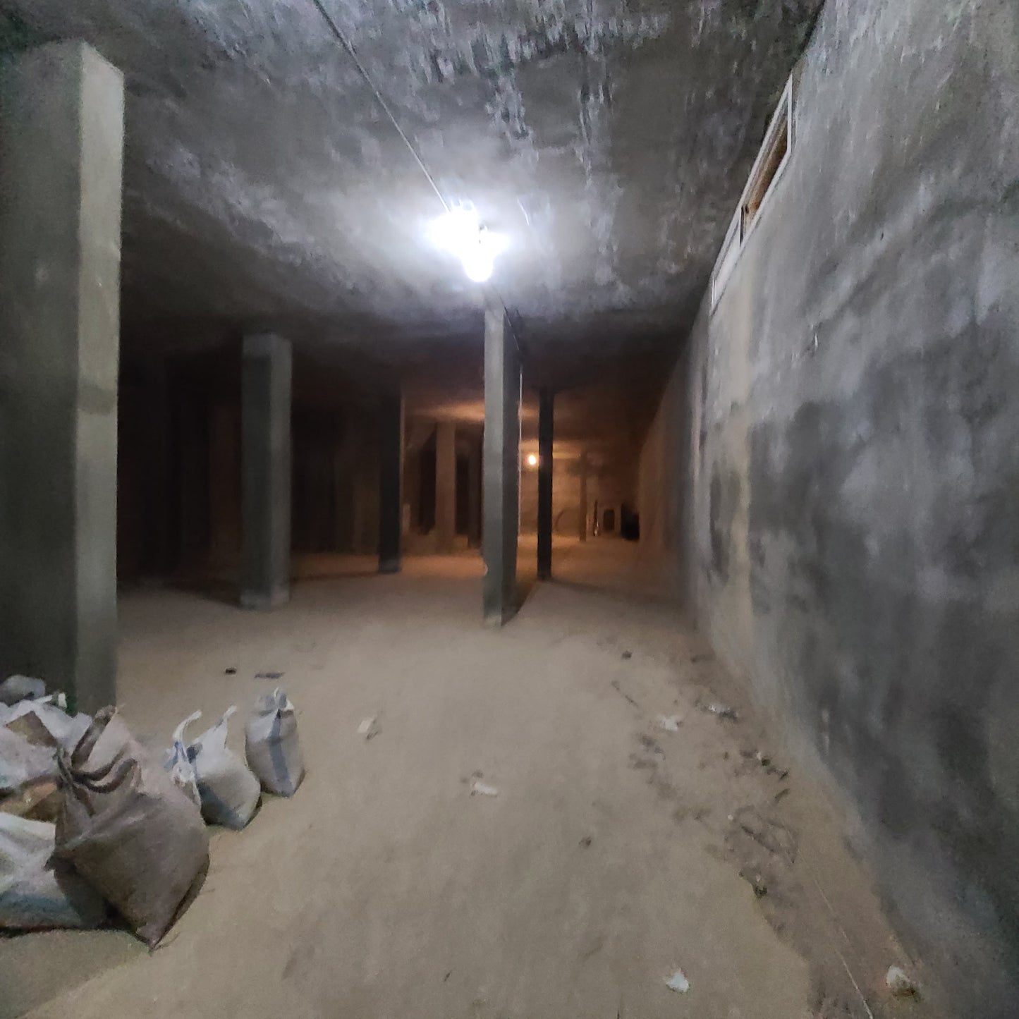 Depot for Rent in Amchit - مستودع للإيجار في عمشيت