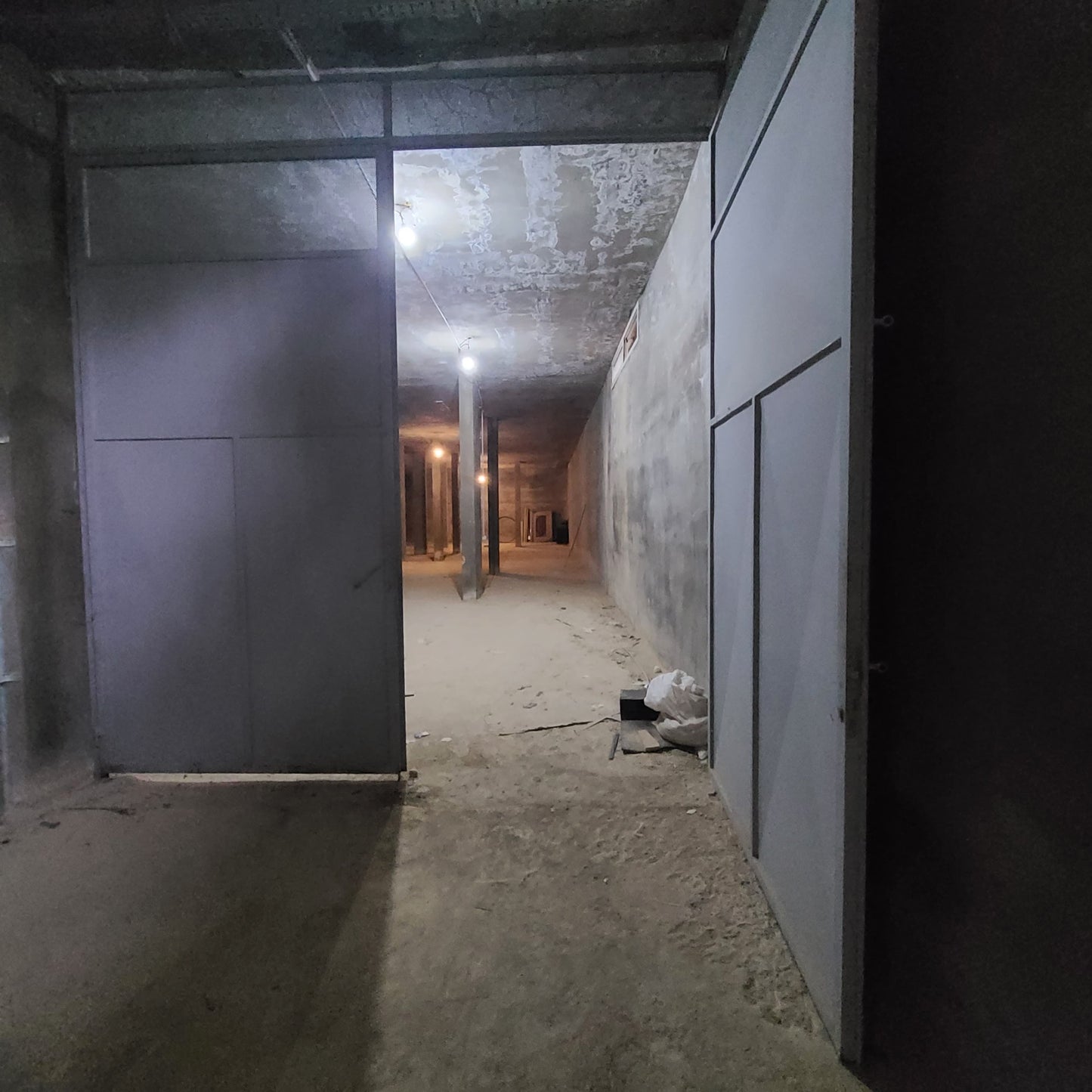 Depot for Rent in Amchit - مستودع للإيجار في عمشيت