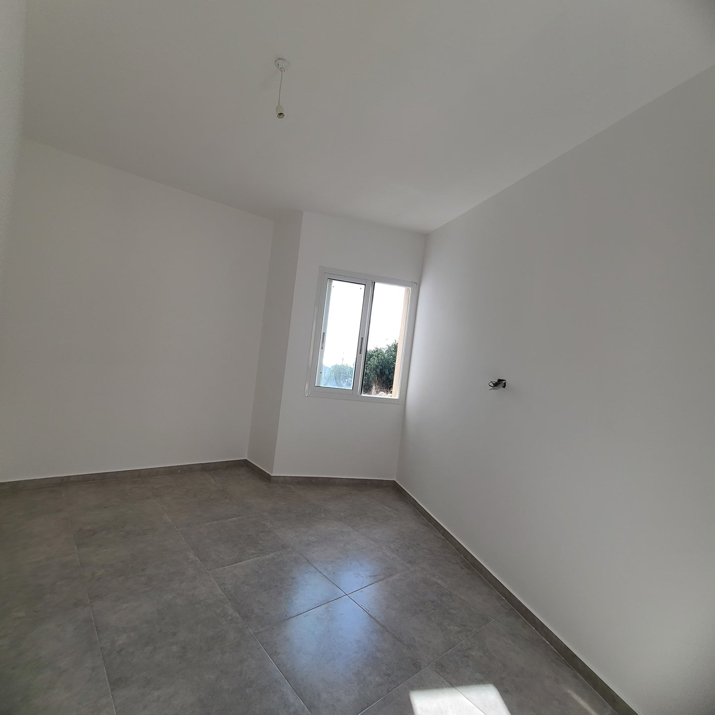 Apartment for sale in Hosrayel - شقة للبيع في حصرايل