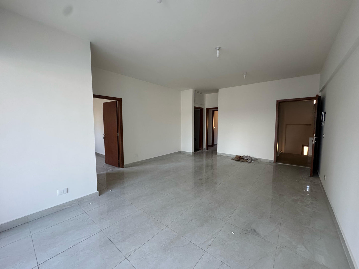 Apartment for sale in baouchriyeh - شقة للبيع في بوشريه