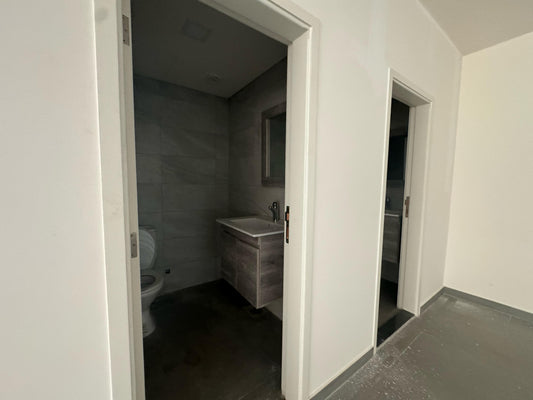 Show Room for rent in Zalka - معرض للايجار في زلقا