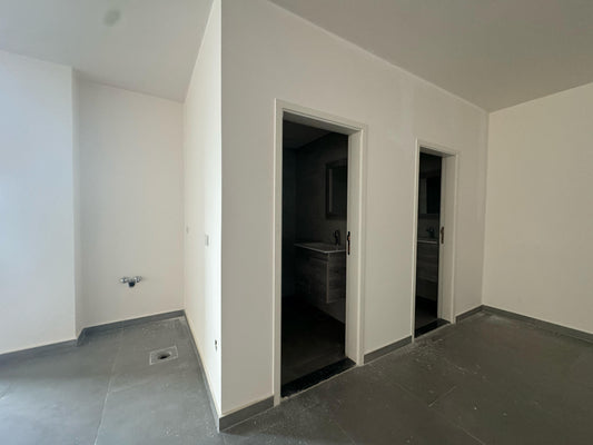 Show Room for rent in Zalka - معرض للايجار في زلقا