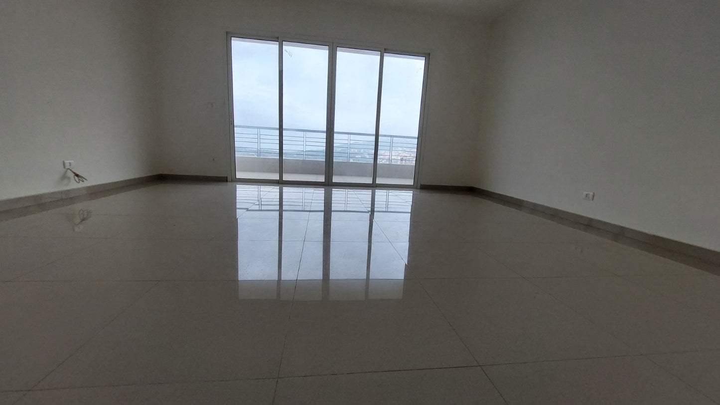 Apartment for sale in Mazraat Yachouh - شقة للبيع في مزرعة يشوع