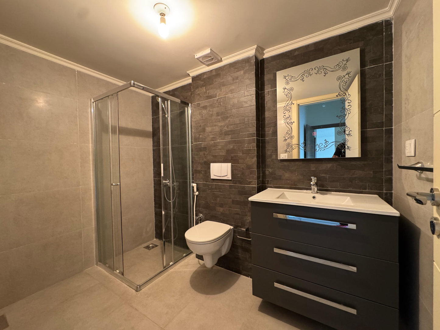 Apartment for sale in Fanar - شقة للبيع في الفنار