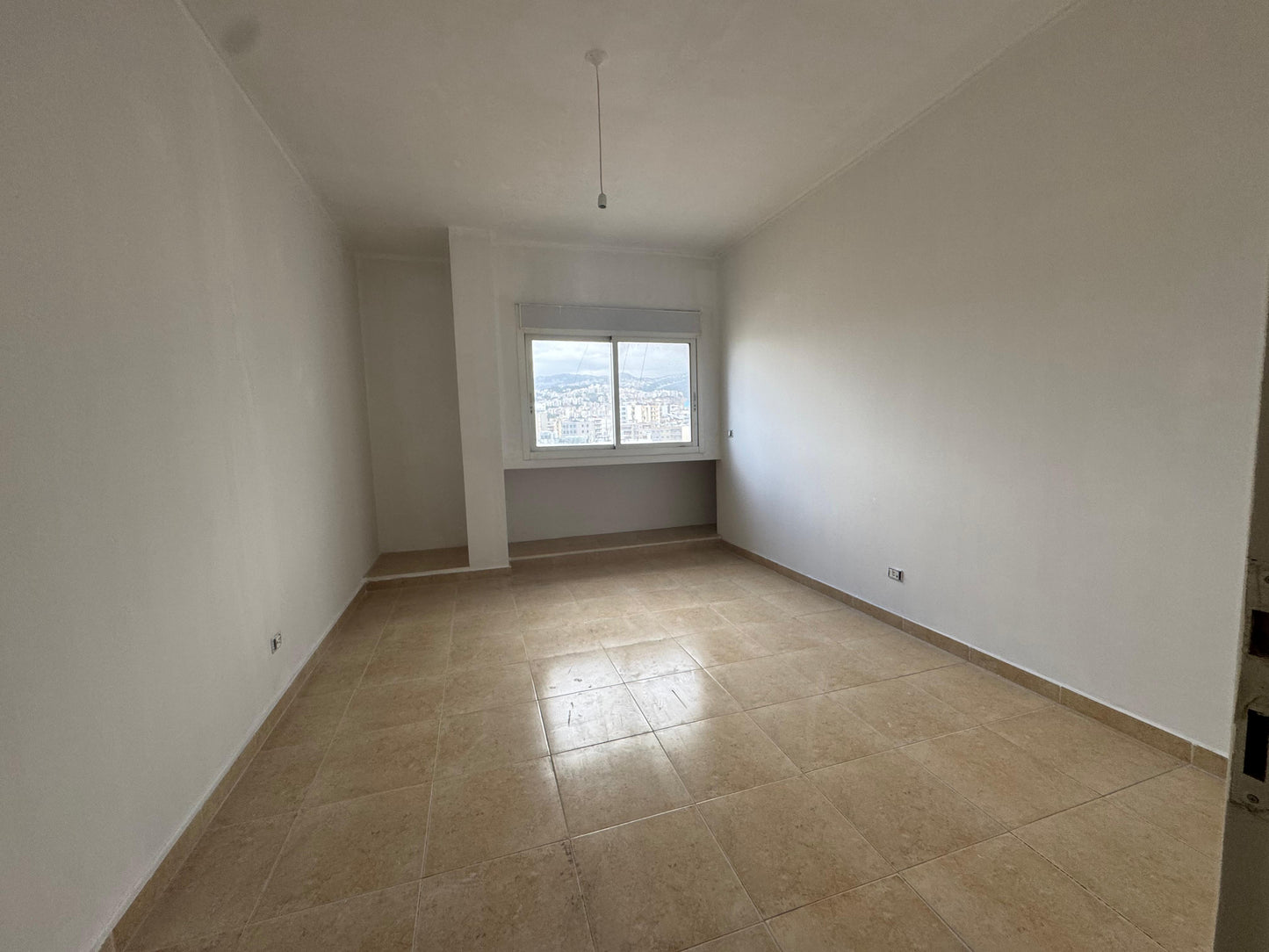 Apartment for sale in Jdeideh - شقة للبيع في الجديدة