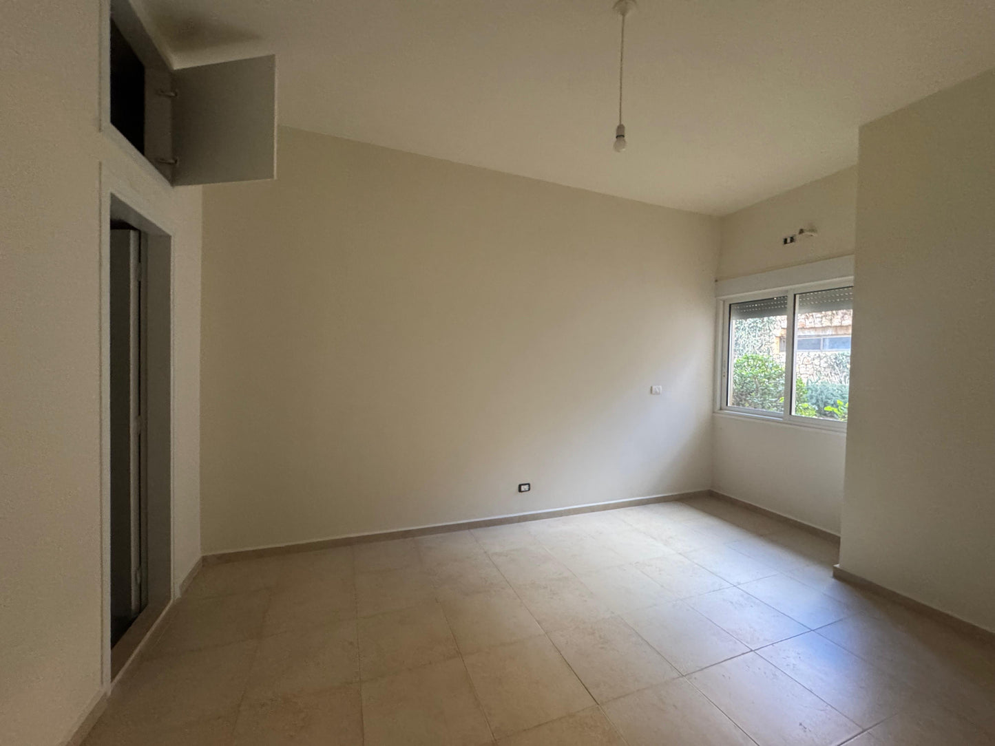 Apartment for sale in Bsalim - شقة للبيع في بصاليم
