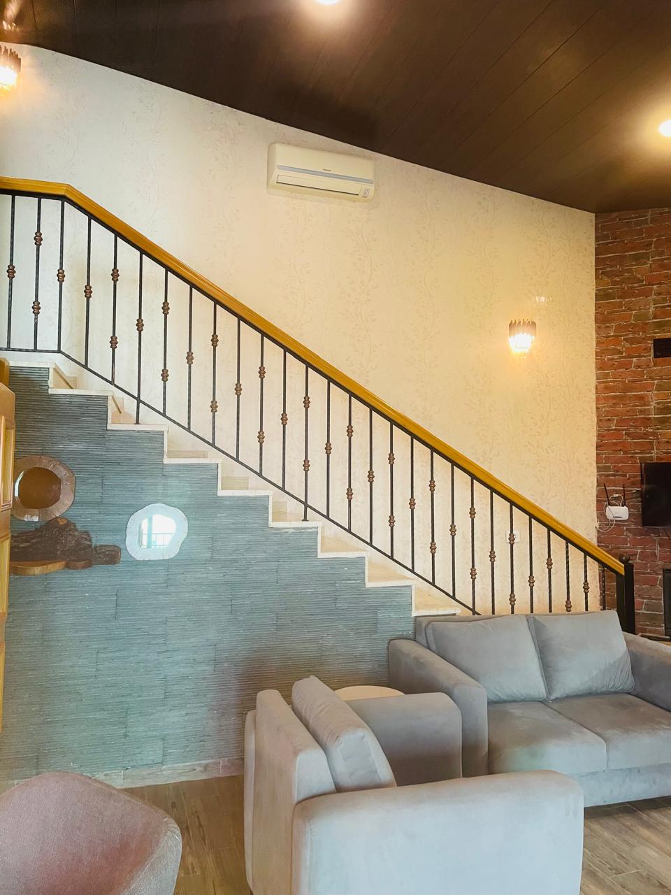 Land with an Old House in Chahtoul - أرض مع منزل قديم في شحتول