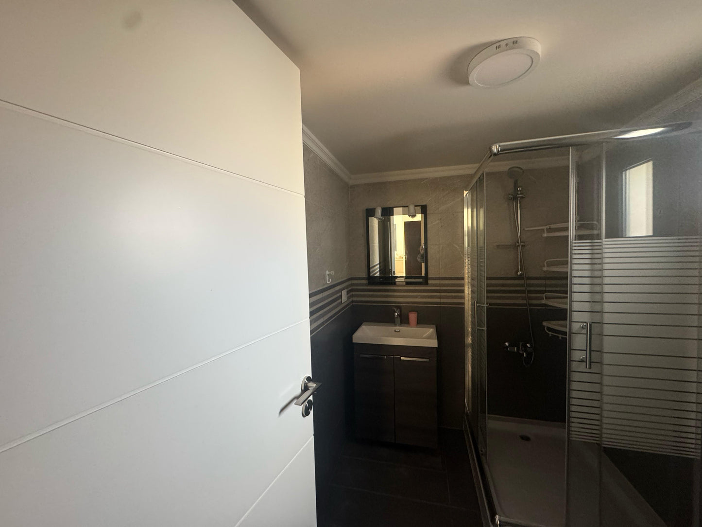 Apartment for rent in Sen El Fil - شقة للإيجار في سن الفيل