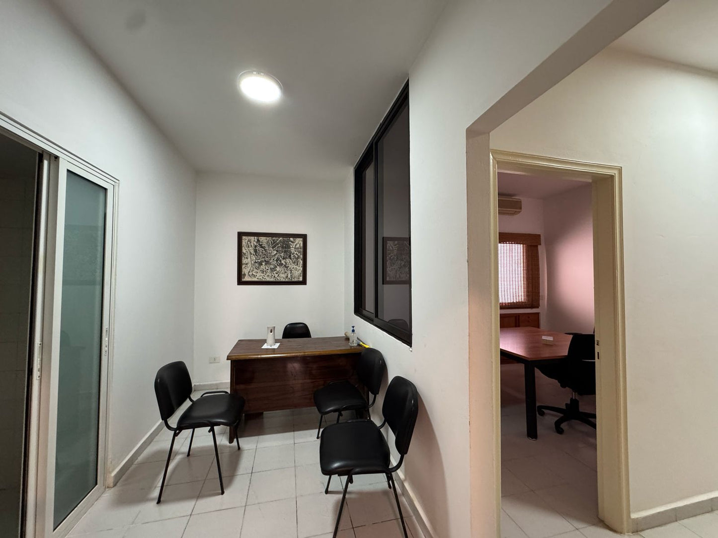 Office for rent in Baouchriyeh - مكتب للإيجار في البوشريه