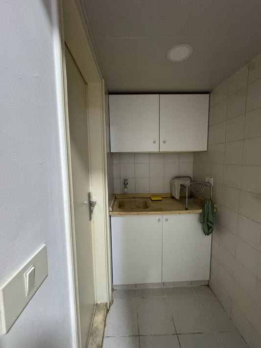 Office for rent in Baouchriyeh - مكتب للإيجار في البوشريه