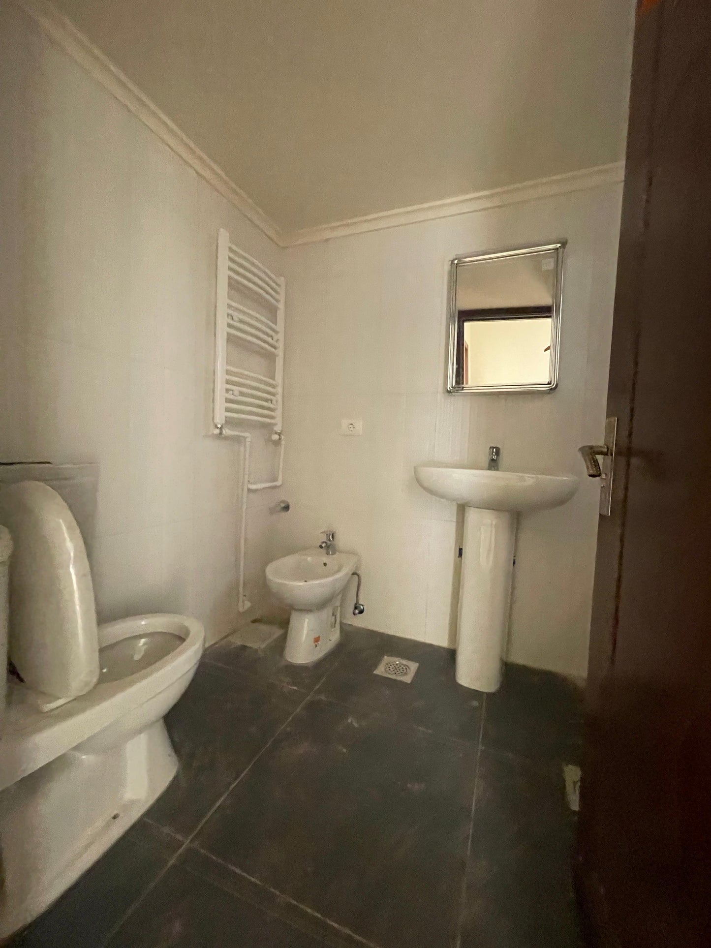 Apartment for sale in Ajaltoun - شقة للبيع في عجلتون