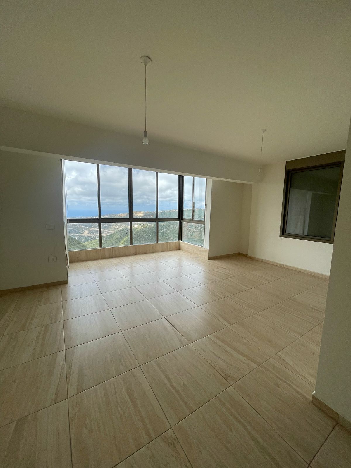 Apartment for rent in Jbeil - شقة للإيجار في جبيل