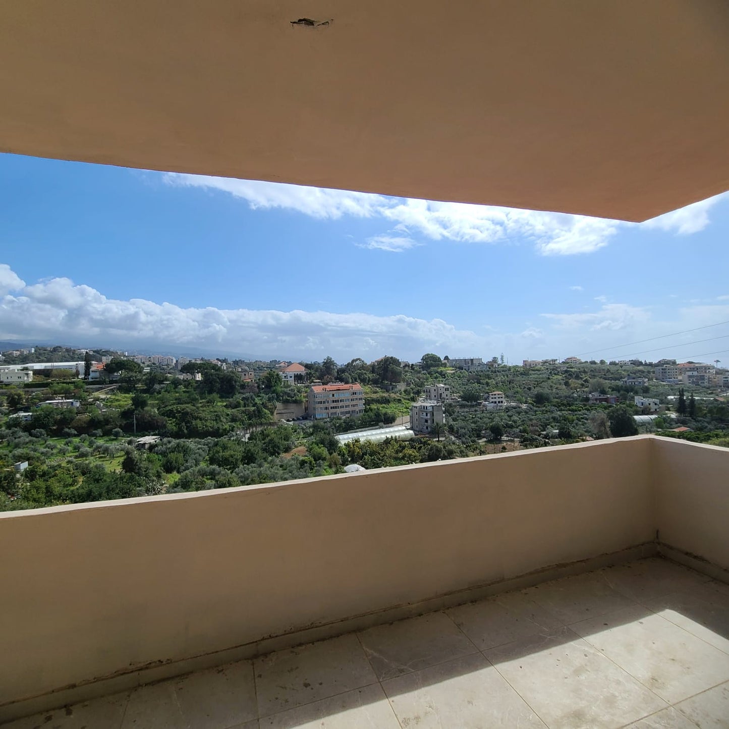 Apartment for sale in Hosrayel - شقة للبيع في حصرايل