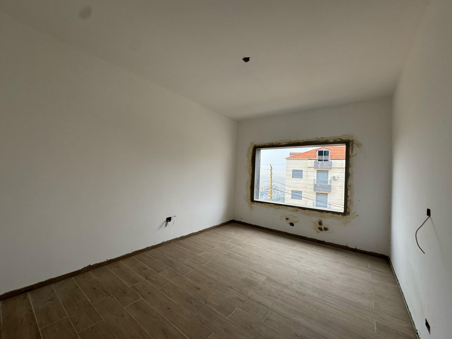 Apartment for sale in Tilal Ain Saadeh - شقة للبيع في تلال عين سعاده