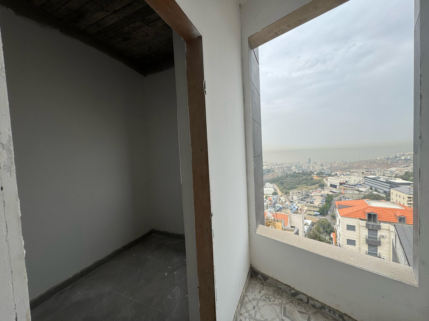 Apartment for sale in Tilal Ain Saadeh - شقة للبيع في تلال عين سعاده