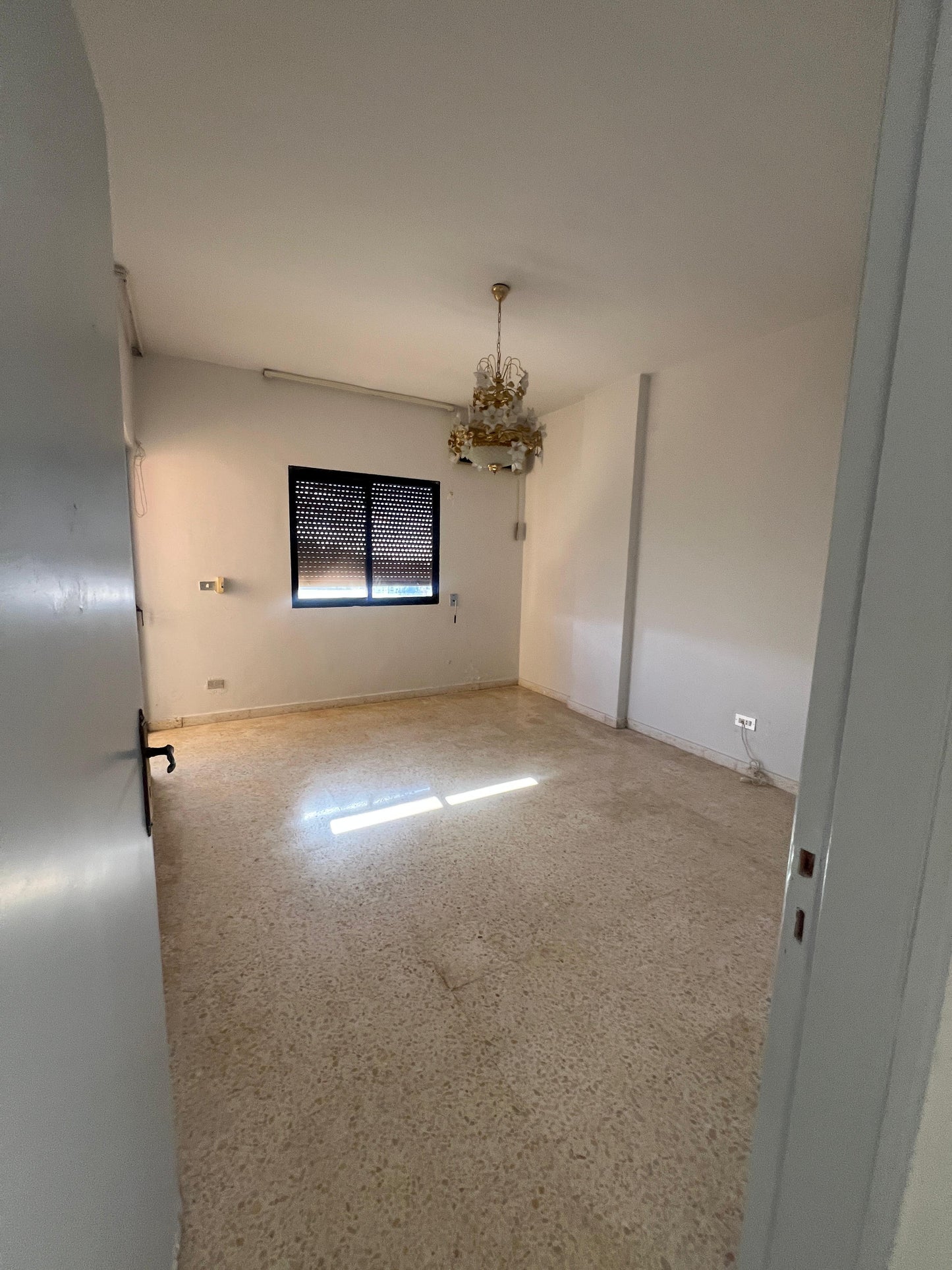 Apartment for sale in Bchamoun - شقة للبيع في بشامون